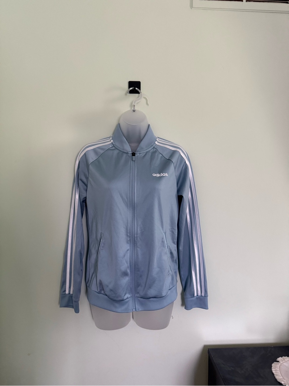 Adidas Women’s Light Blue Track Jacket with Signature 3-Stripes size small